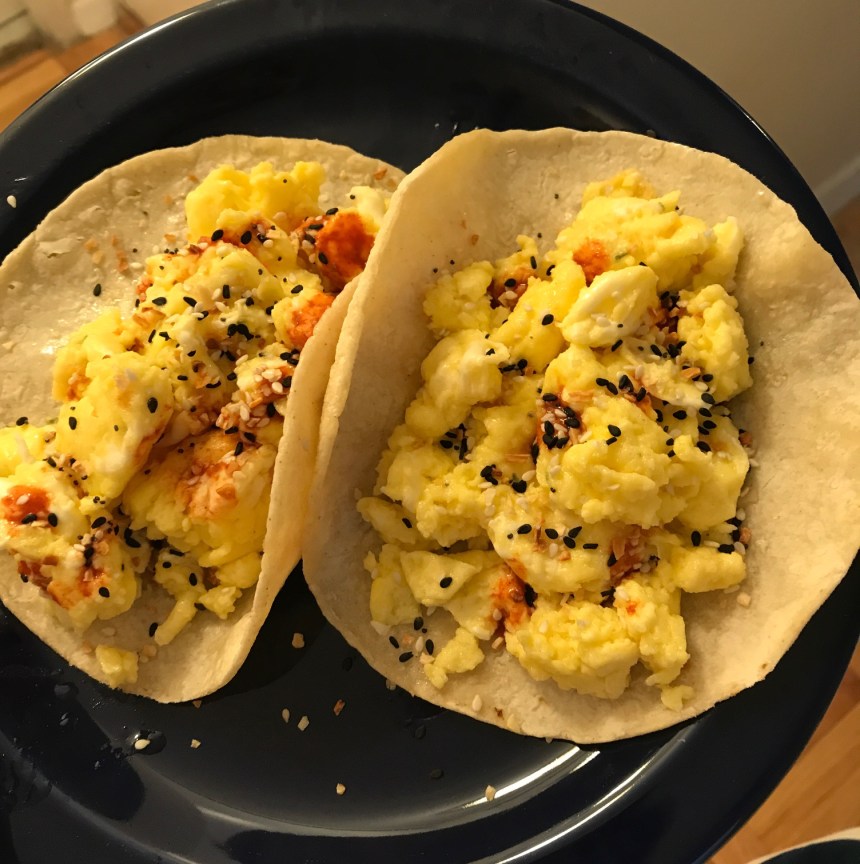 easy bagel breakfast tacos2