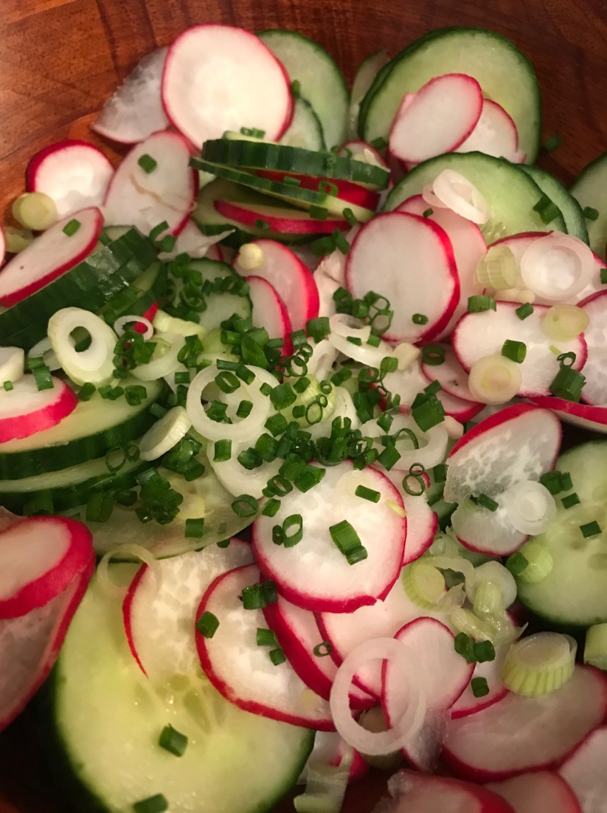 cucumber radish salad2
