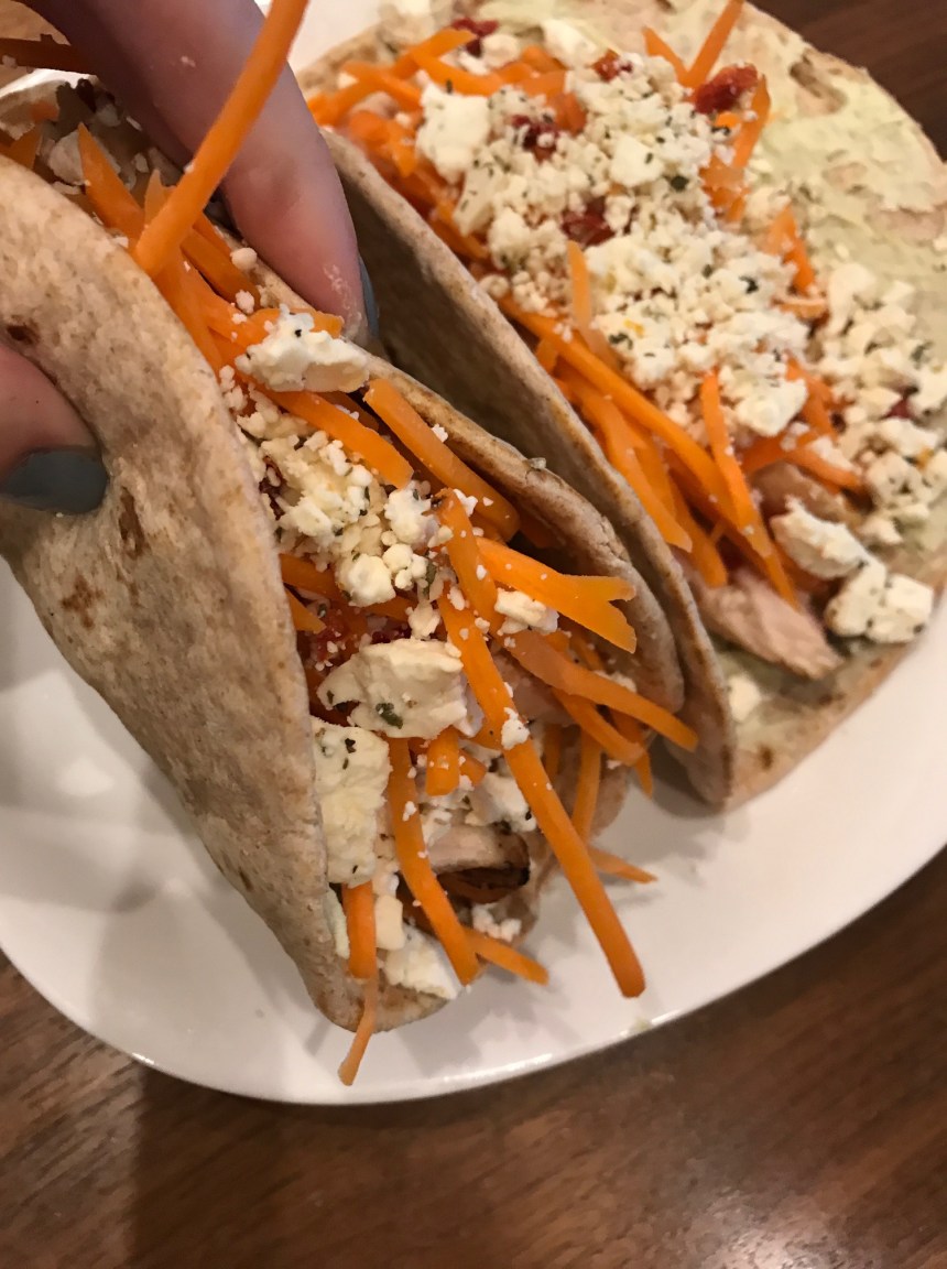 chicken hummus wrap2