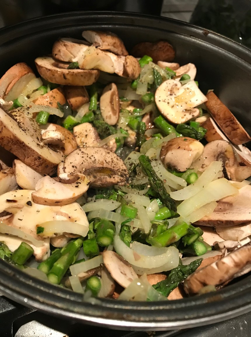 Pasta with herb butter, cremini, and asparagus2