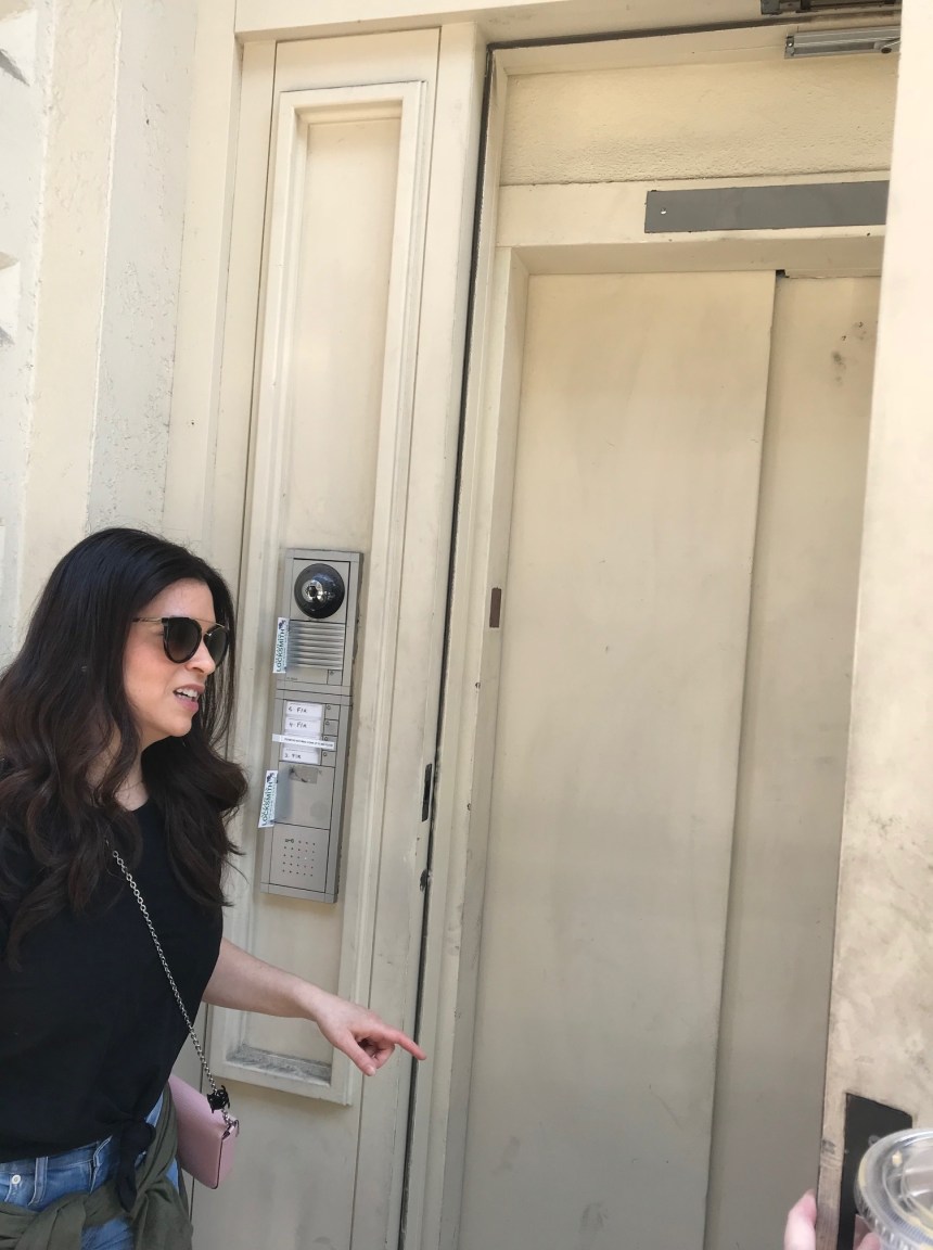 apartment by the line1